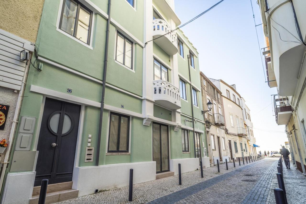 The Light House Apartment Nazare Exterior photo